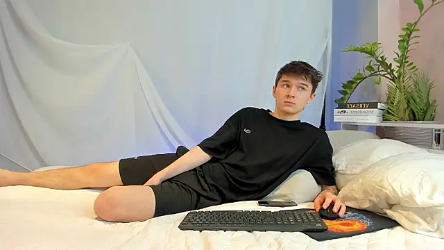 SherlockMax online show from 03/05/26, 06:59