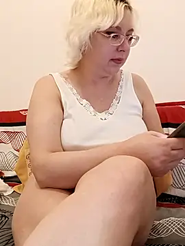 VikaKing online show from 10/15/25, 07:47