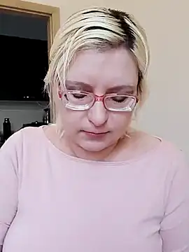 VikaKing online show from 10/24/25, 08:44