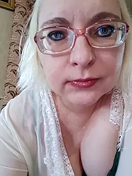 VikaKing online show from 04/05/26, 05:59