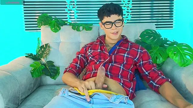CamiiGuzmanX online show from 05/29/26, 08:40
