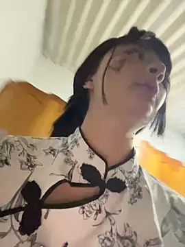 kaori 77 online show from 10/31/25, 03:40