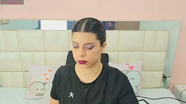 gisell gomez online show from 12/14/25, 08:02