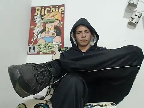 Thomasjons  online show from 10/21/25, 01:17