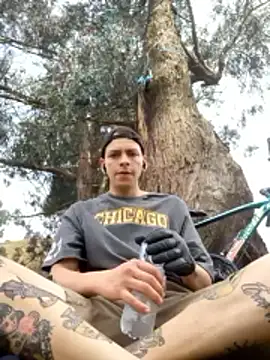 Thomasjons  online show from 11/29/25, 04:32