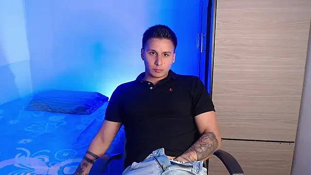 valentinosex1 online show from 01/17/26, 08:45