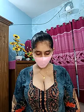 Cute Faria online show from 11/22/25, 04:50