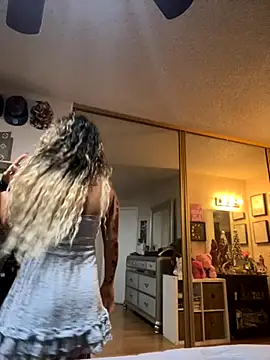 Snapshot of Chicagobabe chatting on 09/14/25, 06:12 Chicagobabe online show from 09/14/25, 06:12