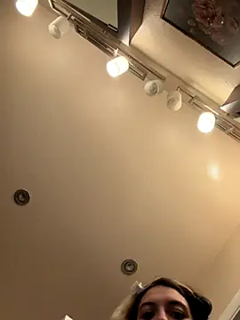 Snapshot of Chicagobabe chatting on 11/23/25, 02:00 Chicagobabe online show from 11/23/25, 02:00