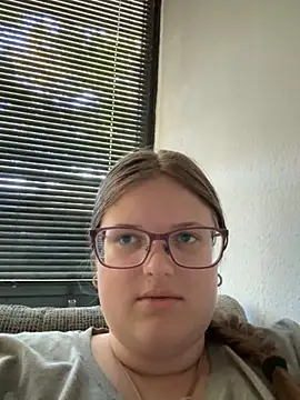 CurvyPaar2 online show from 09/28/25, 08:42