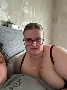 CurvyPaar2 online show from 04/19/26, 12:26