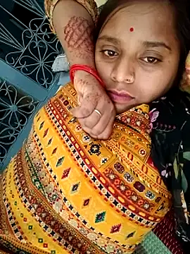 Hot crety online show from 11/06/25, 08:48