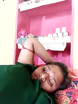 Hot crety online show from 04/15/26, 06:53