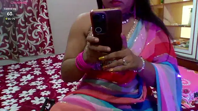 Snapshot of cute_girl007 chatting on 06/12/26, 05:50 cute girl007 online show from 06/12/26, 05:50