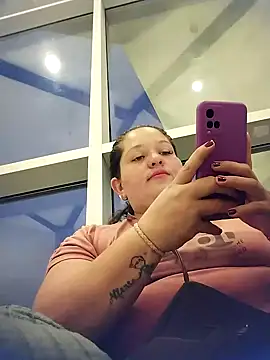 Snapshot of Daphne_girlsex chatting on 06/24/26, 11:26 Daphne girlsex online show from 06/24/26, 11:26