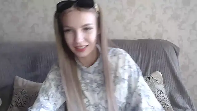 Snapshot of HitGyrl chatting on 06/03/26, 07:55 HitGyrl online show from 06/03/26, 07:55