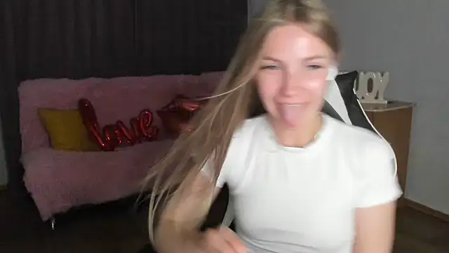 HitGyrl online show from 07/03/26, 04:13