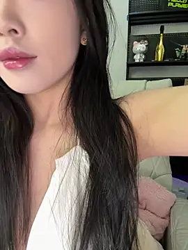 tuzi5201314 online show from 12/21/25, 03:30