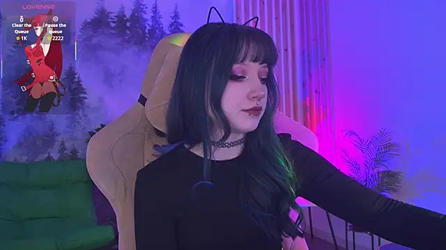 LiliLuna online show from 01/13/26, 03:17