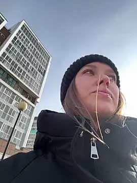 ElliRose online show from 10/31/25, 06:47