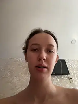 ElliRose online show from 02/04/26, 06:19