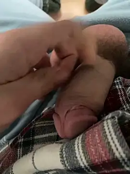 Snapshot of cumman789860 chatting on 12/14/25, 04:34 cumman789860 online show from 12/14/25, 04:34