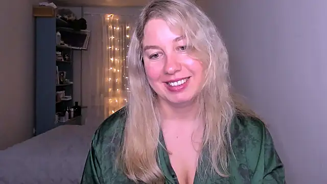 Snapshot of NancySanders chatting on 05/16/26, 07:56 NancySanders online show from 05/16/26, 07:56