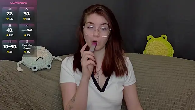 ElzaBlis online show from 11/28/25, 03:04