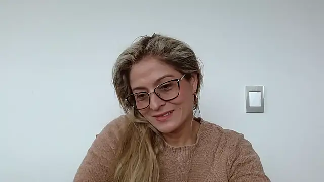 linda-mature43 online show from 10/01/25, 04:35