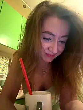 MarinaDiva11 74 online show from 10/25/25, 08:25