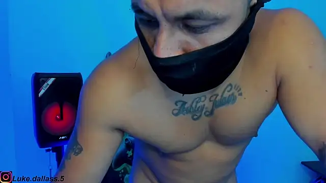 zeus 7777 online show from 11/30/25, 12:09