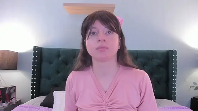 VioletaNova online show from 05/11/26, 02:45