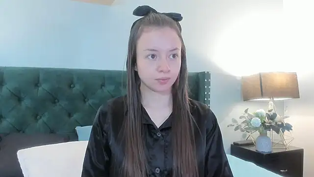VioletaNova online show from 05/18/26, 11:27