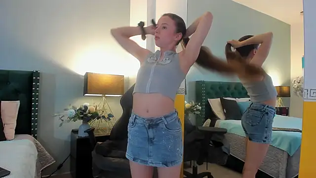VioletaNova online show from 05/20/26, 10:54