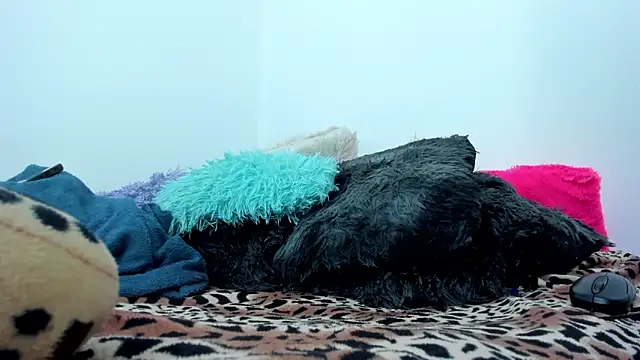 Snapshot of Adrianna_Arias chatting on 09/13/25, 06:46 Adrianna Arias online show from 09/13/25, 06:46