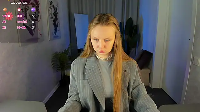 Rina Panic online show from 04/04/26, 01:04