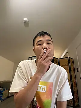 Snapshot of mading7 chatting on 11/17/25, 09:31 mading7 online show from 11/17/25, 09:31