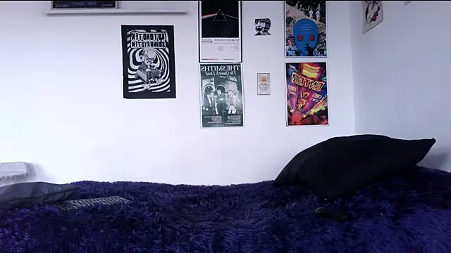 Snapshot of plutonbluemooon333 chatting on 02/25/26, 07:45 plutonbluemooon333 online show from 02/25/26, 07:45