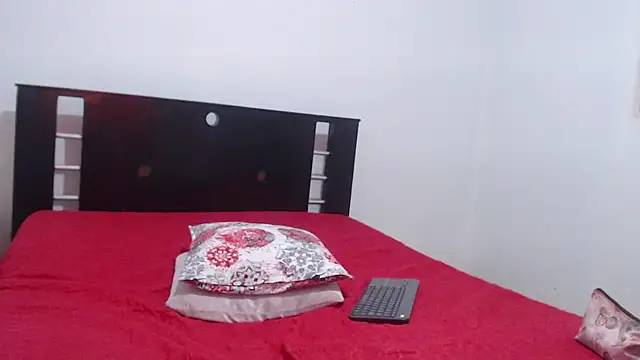 nathaly jones  online show from 10/20/25, 12:27