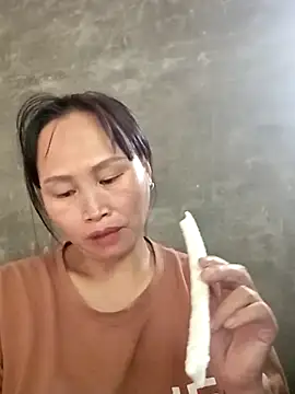 maple694 online show from 10/12/25, 04:44