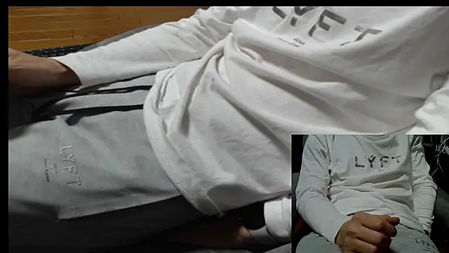 Yasu2000 online show from 06/06/26, 11:59