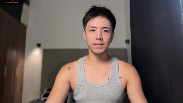 Snapshot of Addictiveboi chatting on 07/25/26, 02:31 Addictiveboi online show from 07/25/26, 02:31