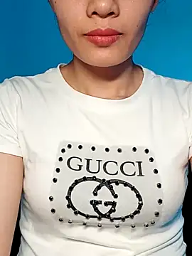 Hinna x online show from 10/05/25, 05:06