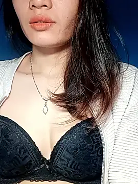 Snapshot of Hinna_x chatting on 01/16/26, 12:47 Hinna x online show from 01/16/26, 12:47