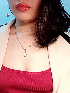 Snapshot of Hinna_x chatting on 02/11/26, 12:43 Hinna x online show from 02/11/26, 12:43