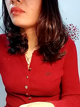 Snapshot of Hinna_x chatting on 02/17/26, 09:32 Hinna x online show from 02/17/26, 09:32