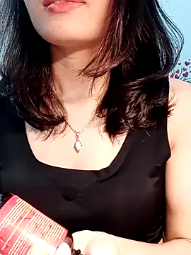 Hinna x online show from 03/13/26, 06:42