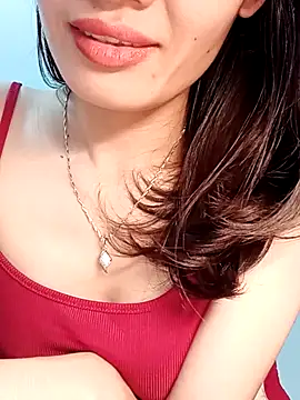 Snapshot of Hinna_x chatting on 04/21/26, 01:42 Hinna x online show from 04/21/26, 01:42