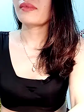 Snapshot of Hinna_x chatting on 04/26/26, 01:53 Hinna x online show from 04/26/26, 01:53