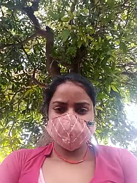 Snapshot of kajalbhabhi44 chatting on 05/03/26, 04:29 kajalbhabhi44 online show from 05/03/26, 04:29